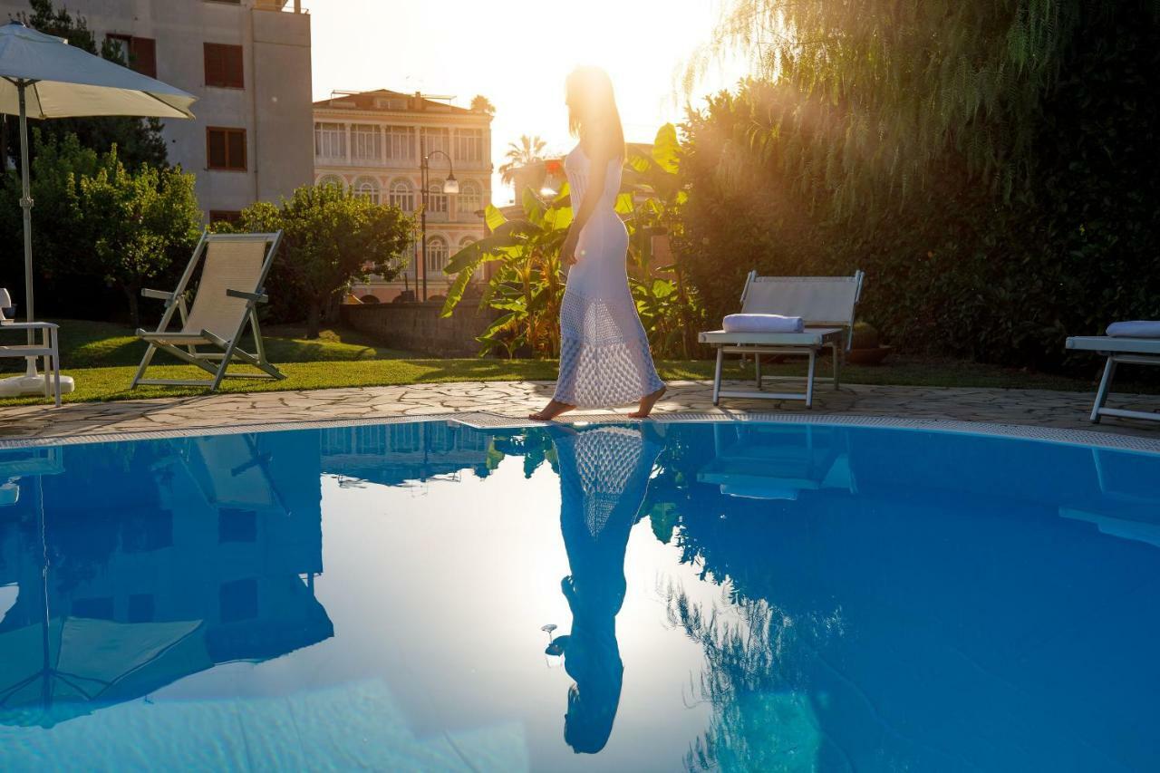 Villa D'Esposito - Sorrento Coast Сант'Анджелло Экстерьер фото