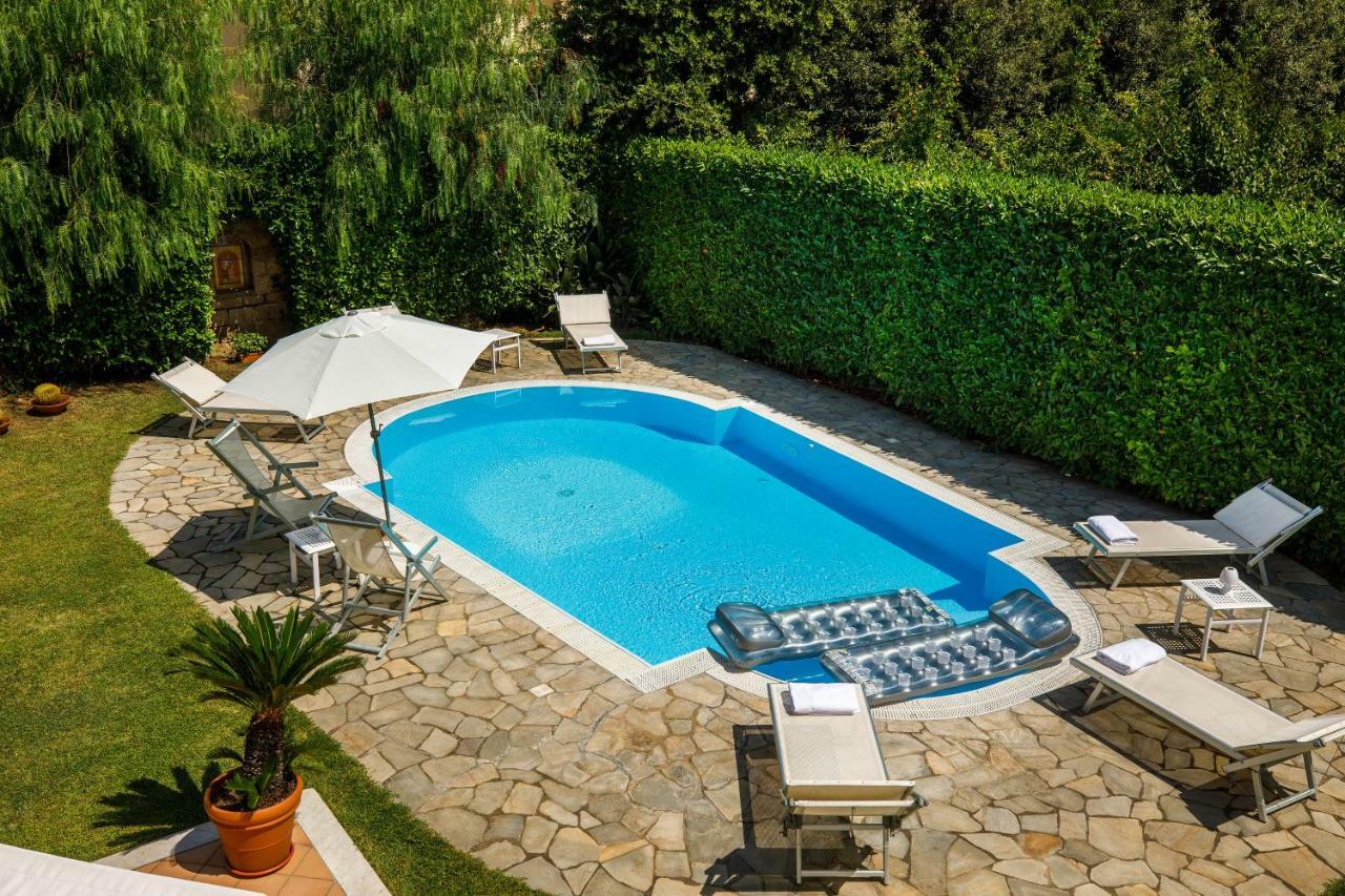 Villa D'Esposito - Sorrento Coast Сант'Анджелло Экстерьер фото